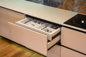 Calm Kitchen Storage: 5 Elegant Solutions for Family Harmony